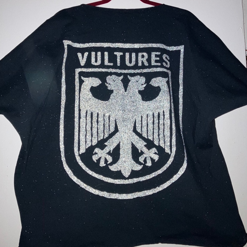 Yeezy Men's Vultures Black Box tee